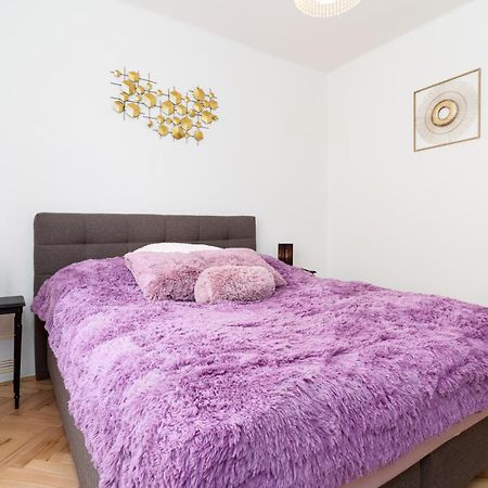 Kingdom Of 3 Roses Apartman Prága Kültér fotó